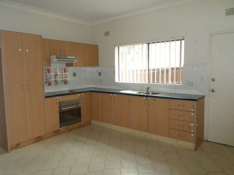 10/24 Railway Parade, Fairfield NSW 2165