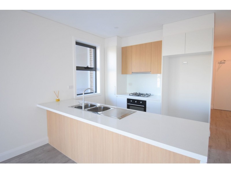 211/28 Satinwood Crescent, Bonnyrigg NSW 2177