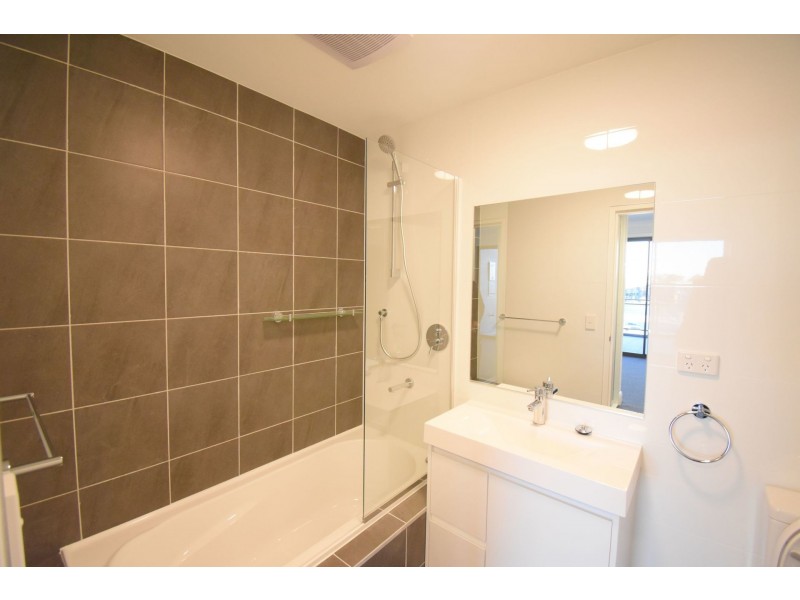 211/28 Satinwood Crescent, Bonnyrigg NSW 2177