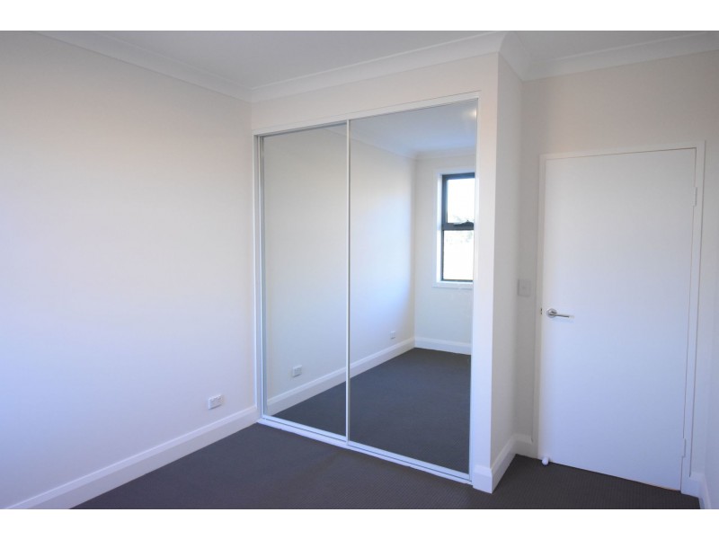 211/28 Satinwood Crescent, Bonnyrigg NSW 2177