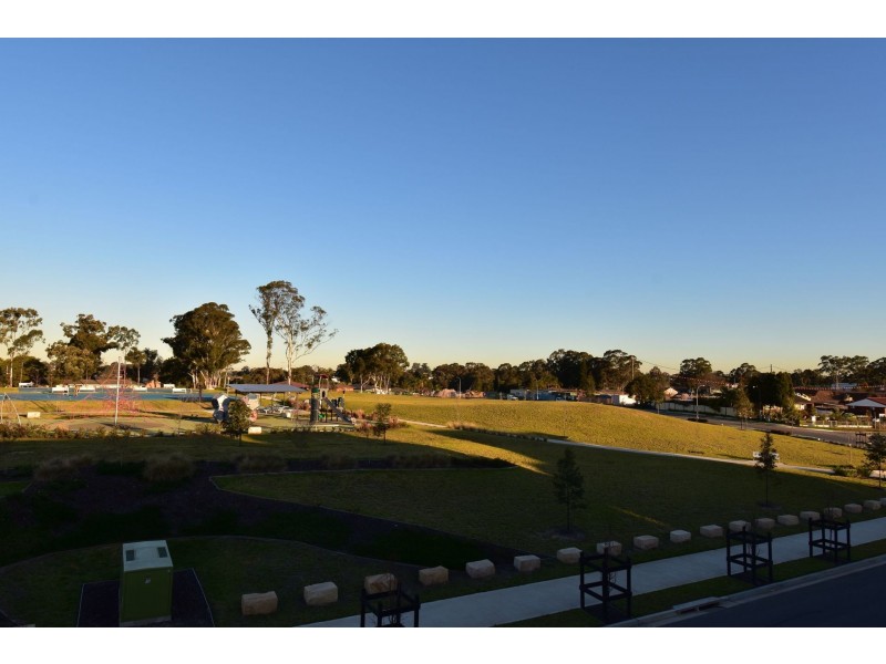 211/28 Satinwood Crescent, Bonnyrigg NSW 2177