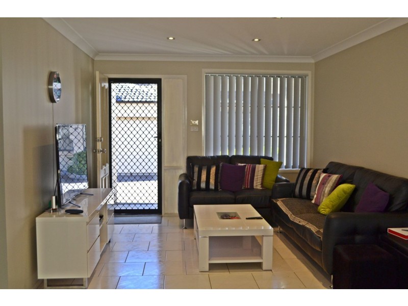 3/46 Wattle Road, Casula NSW 2170