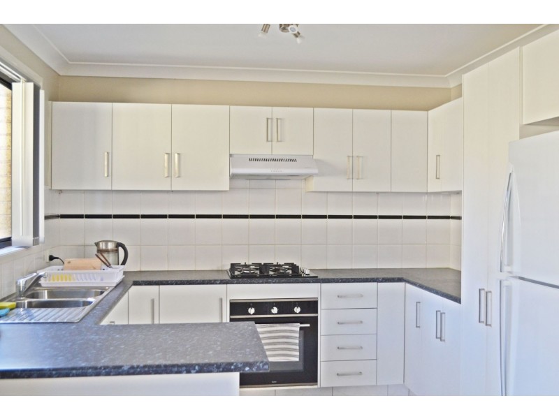 3/46 Wattle Road, Casula NSW 2170