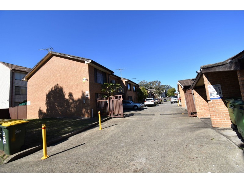 4/44 Mcburney Road, Cabramatta NSW 2166