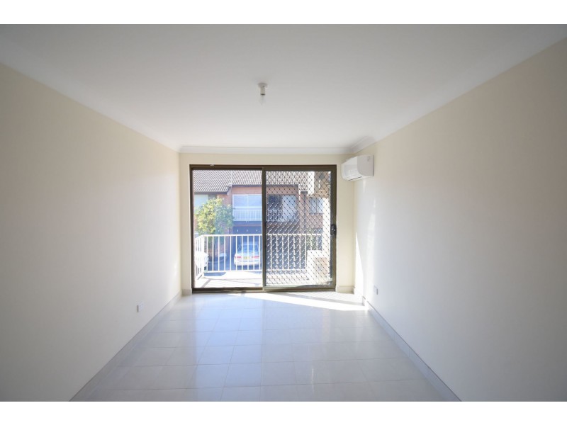4/44 Mcburney Road, Cabramatta NSW 2166