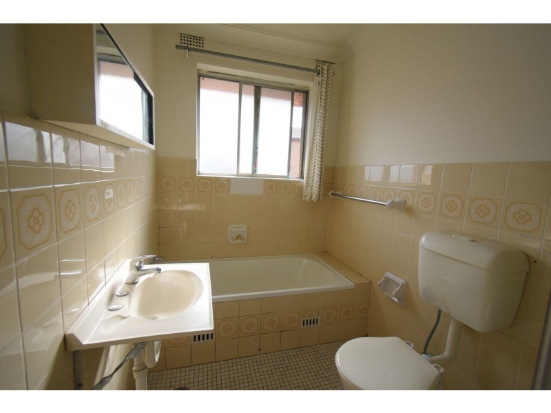 11/21 Hughes Street, Cabramatta NSW 2166