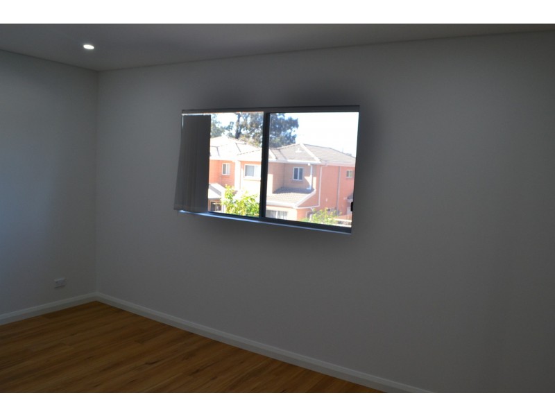 30 McKibbin Street, Canley Heights NSW 2166