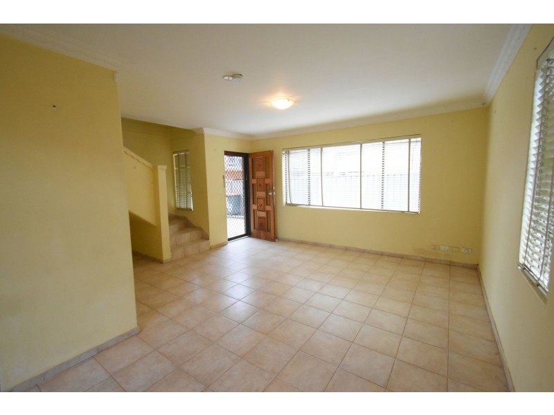 1/43 Cumberland Street, Cabramatta NSW 2166