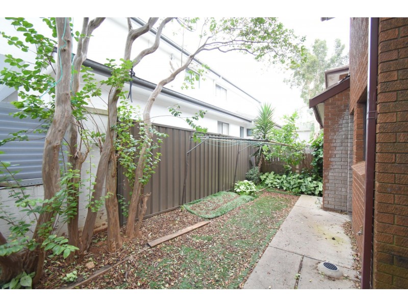 1/43 Cumberland Street, Cabramatta NSW 2166