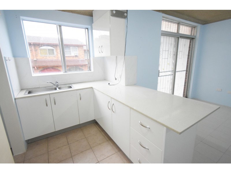 6/9 Kurrajong Street, Cabramatta NSW 2166