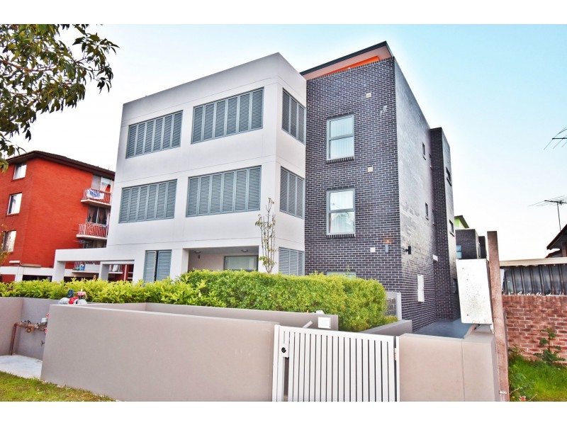 2/87 Hughes Street, Cabramatta NSW 2166