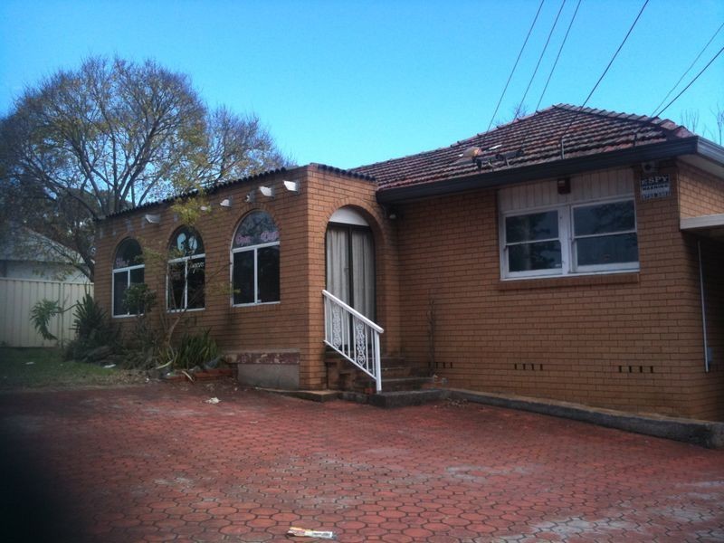 300 Elizabeth Drive, Cabramatta NSW 2166