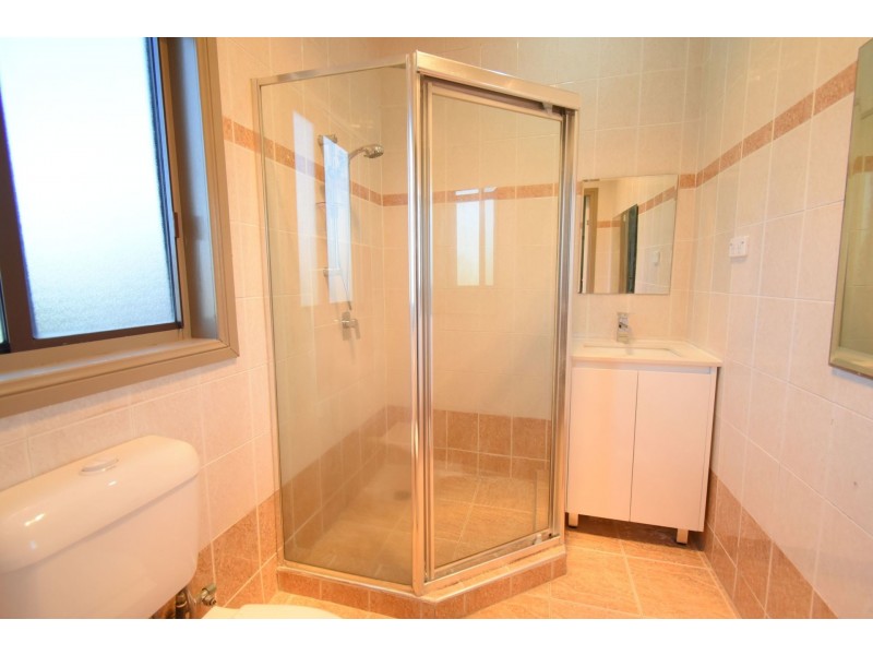 10 Veron Street, Fairfield East NSW 2165