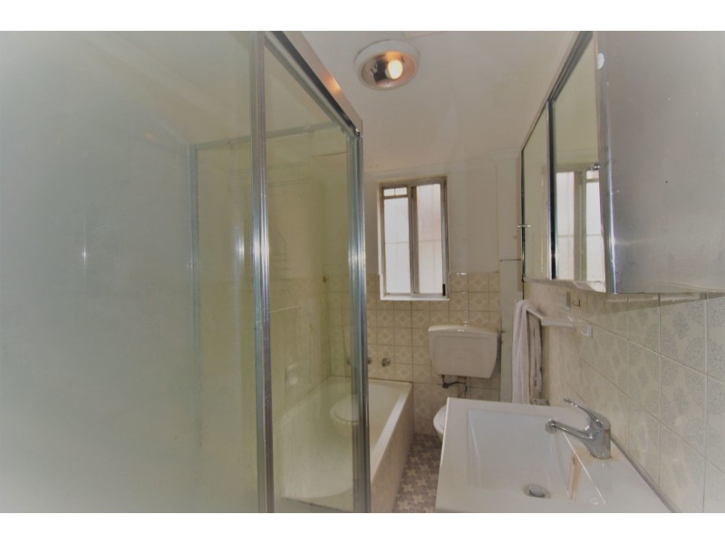 1/23 Park Park, Cabramatta NSW 2166