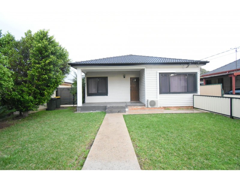 19 Blaxland Street, Yennora NSW 2161