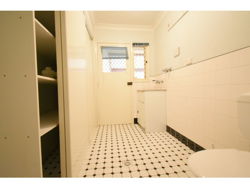 10 Julianne Place, Canley Heights NSW 2166