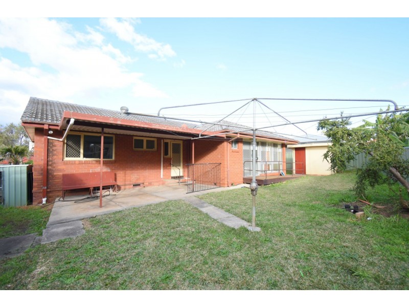 10 Julianne Place, Canley Heights NSW 2166