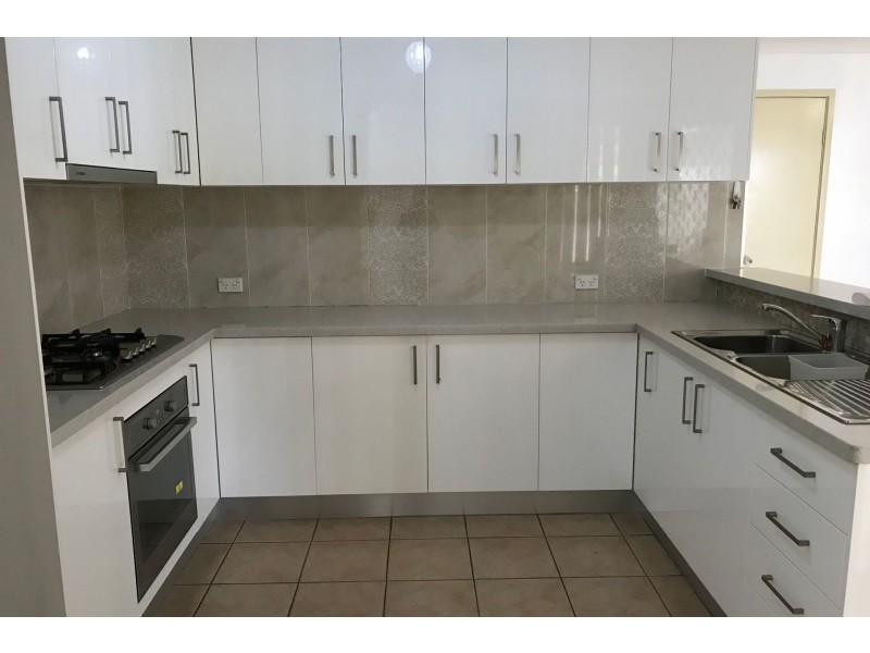 12 Sunbird Close, Hinchinbrook NSW 2168