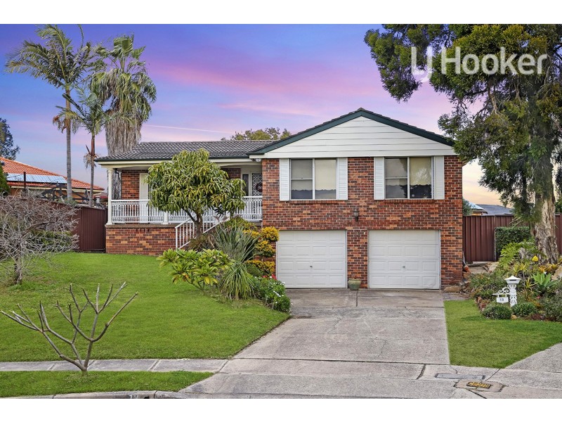 13 Malvern Close, St Johns Park NSW 2176