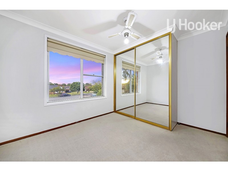 13 Malvern Close, St Johns Park NSW 2176