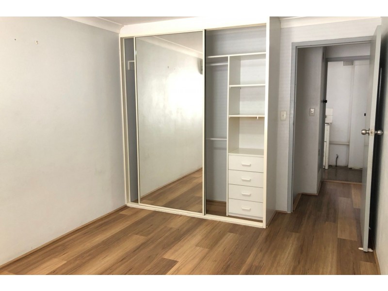 4/28 Hill Street, Cabramatta NSW 2166