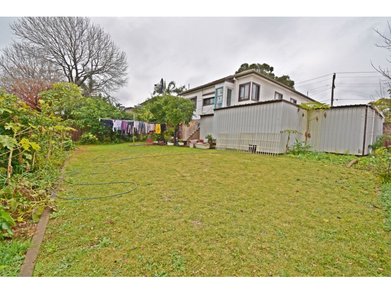 33 Smiths Avenue, Cabramatta NSW 2166