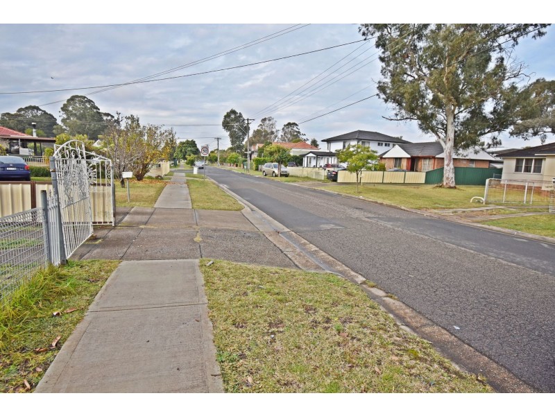 33 Smiths Avenue, Cabramatta NSW 2166