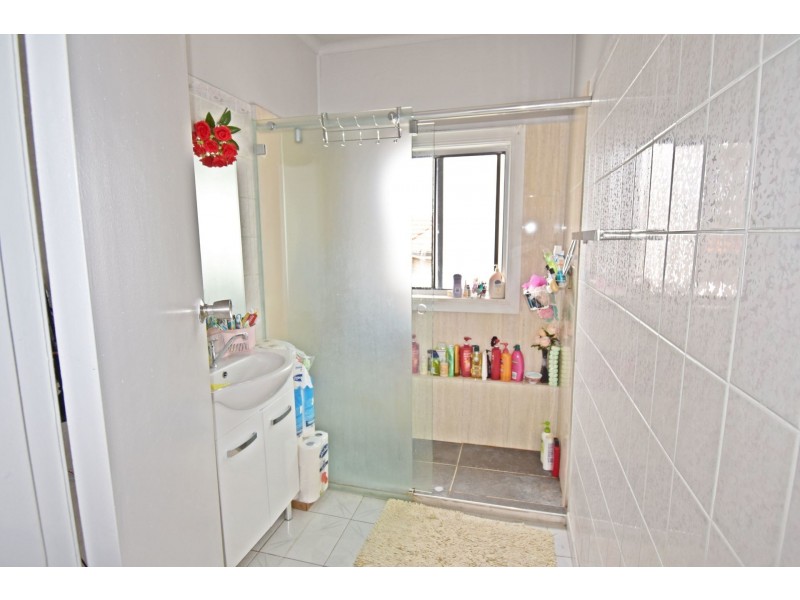 33 Smiths Avenue, Cabramatta NSW 2166