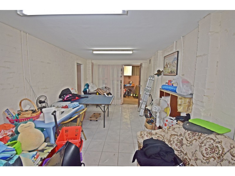 33 Smiths Avenue, Cabramatta NSW 2166