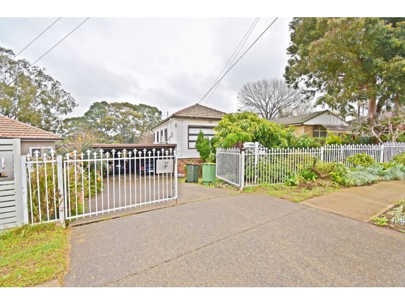 33 Smiths Avenue, Cabramatta NSW 2166