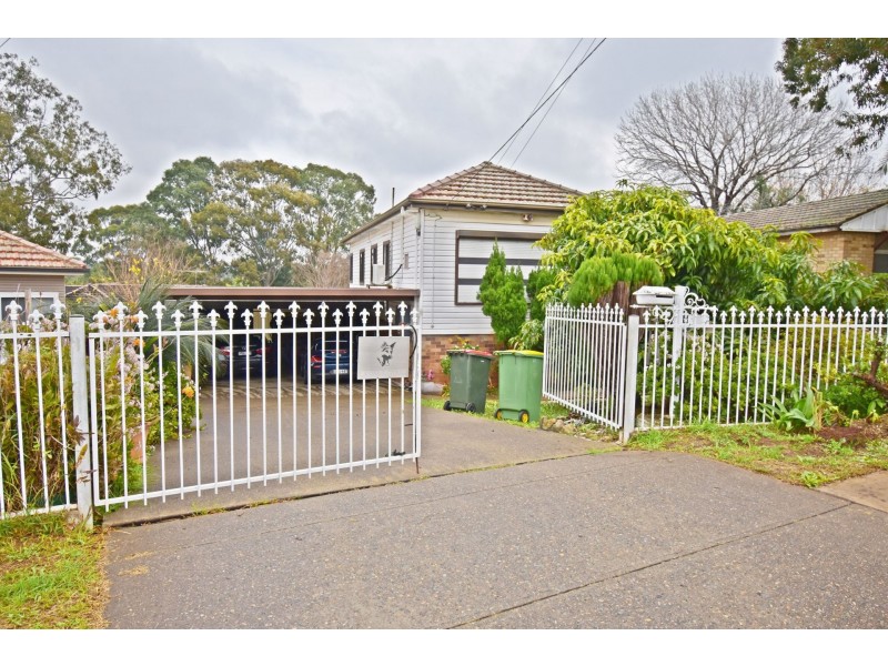 33 Smiths Avenue, Cabramatta NSW 2166