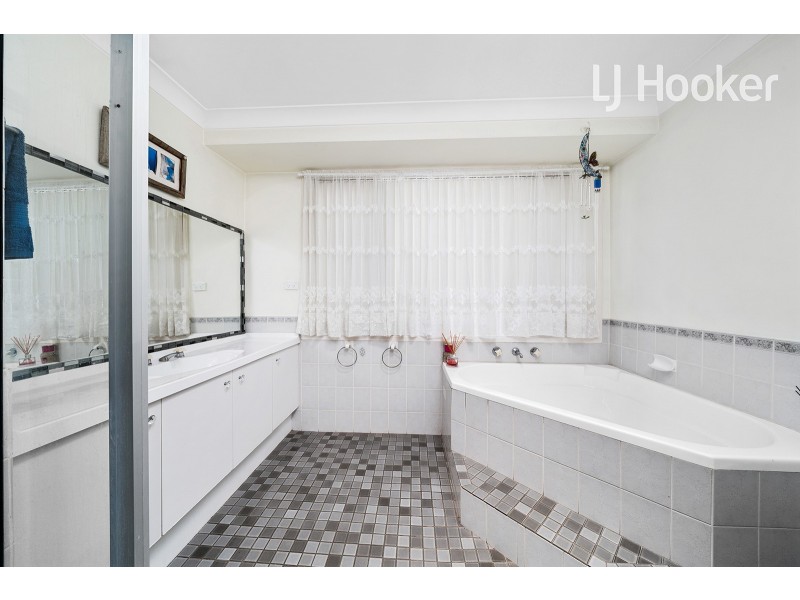 9 Swallow Place, Hinchinbrook NSW 2168