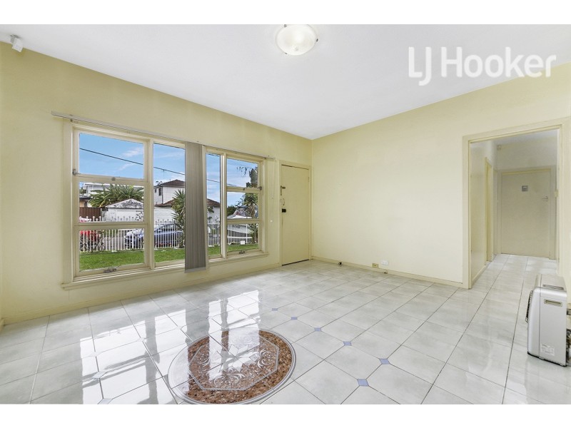 9 Smiths Avenue, Cabramatta NSW 2166