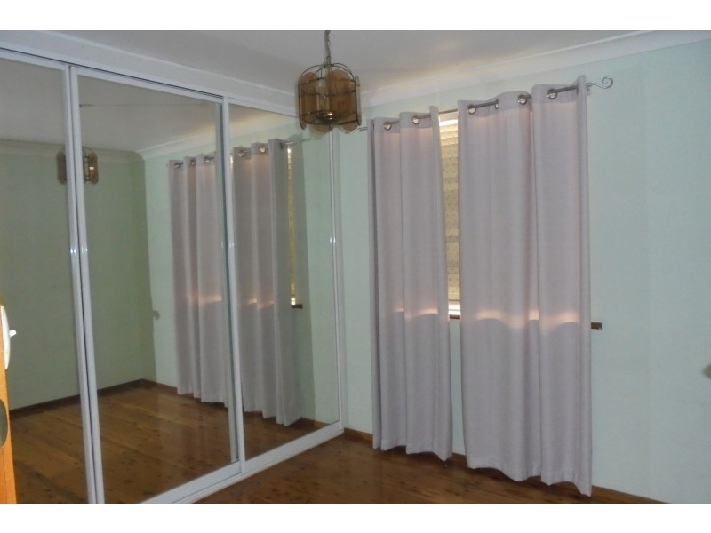 16 Hamersley Street, Fairfield West NSW 2165