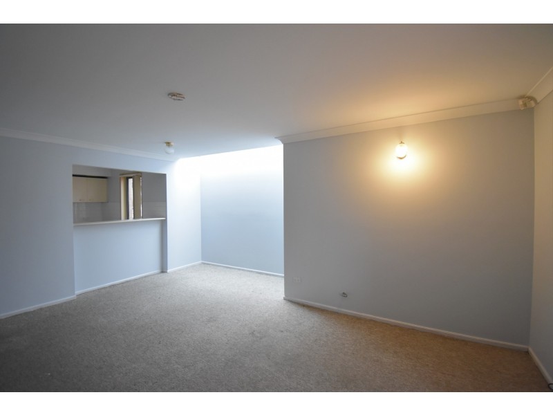 1/10 Fairlight Avenue, Fairfield NSW 2165