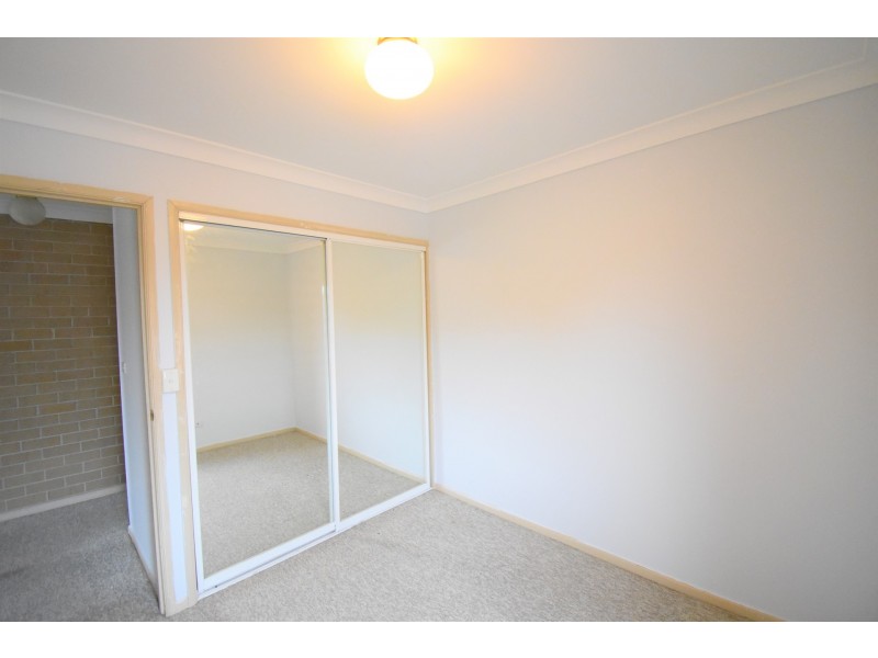 1/10 Fairlight Avenue, Fairfield NSW 2165