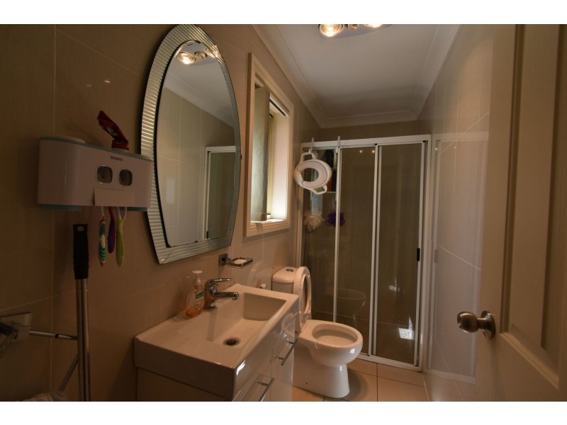 6A Fuchisa Place, Bossley Park NSW 2176