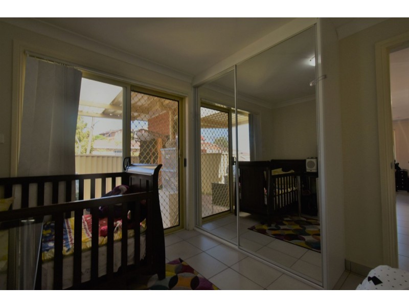 6A Fuchisa Place, Bossley Park NSW 2176