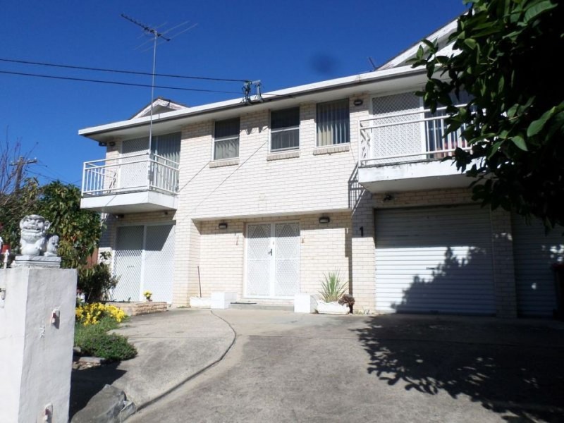 1 Erna Avenue, Lansvale NSW 2166