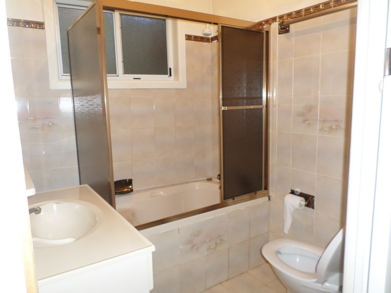 Fairfield East NSW 2165