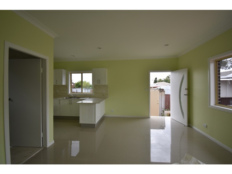 23a Dampier Crescent, Fairfield West NSW 2165