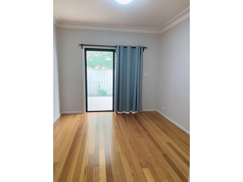 9 Paul Crescent, Canley Heights NSW 2166