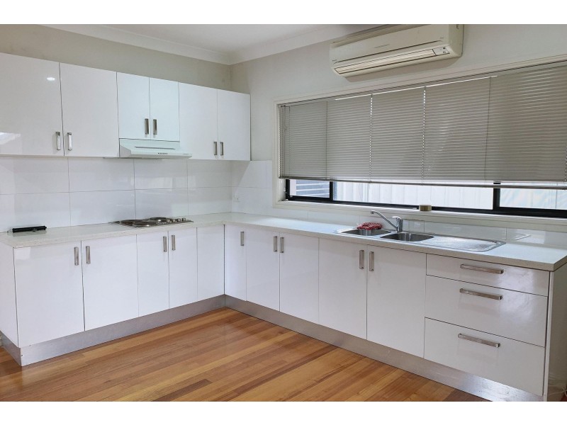 9 Paul Crescent, Canley Heights NSW 2166