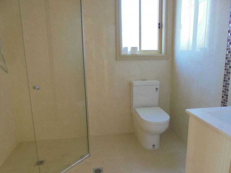 41A Buranda Crescent, St Johns Park NSW 2176