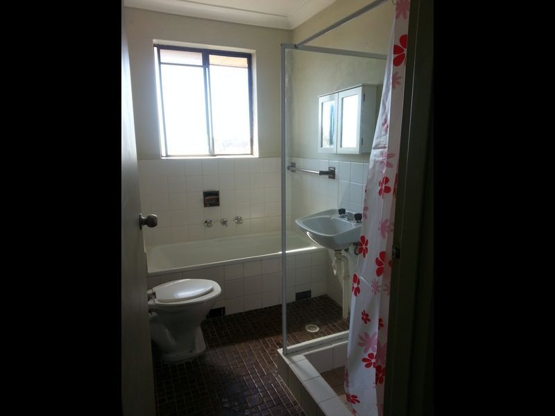 16/103-111 Longfield Street, Cabramatta NSW 2166