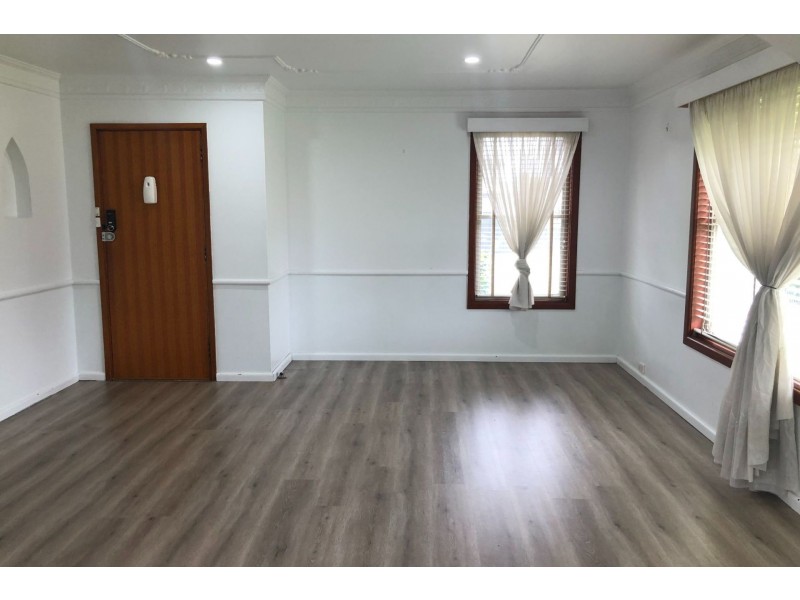 27 Glenwari Street, Sadleir NSW 2168