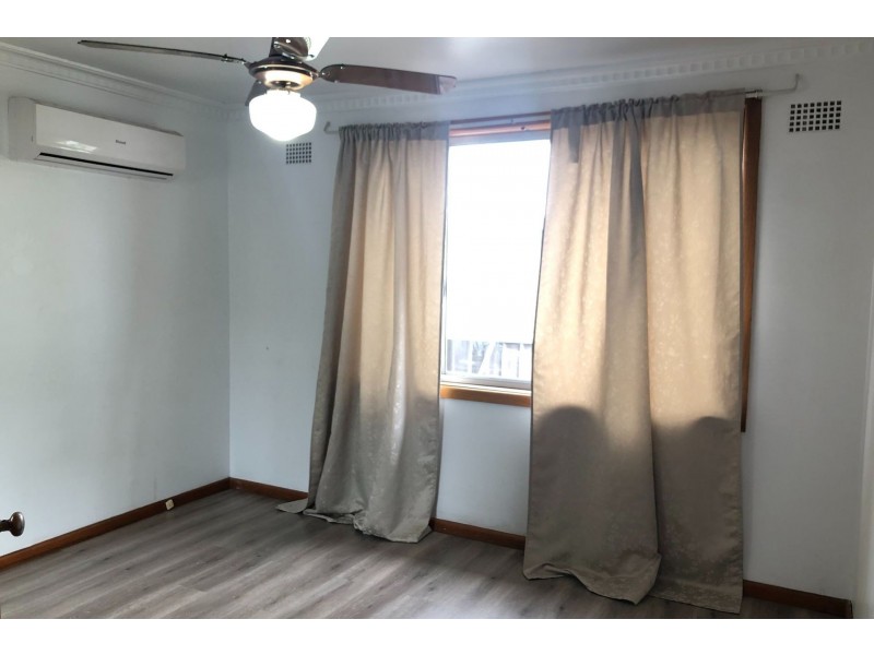 27 Glenwari Street, Sadleir NSW 2168