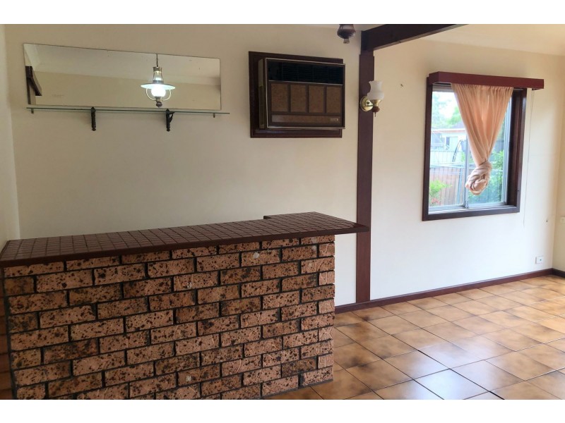 27 Glenwari Street, Sadleir NSW 2168