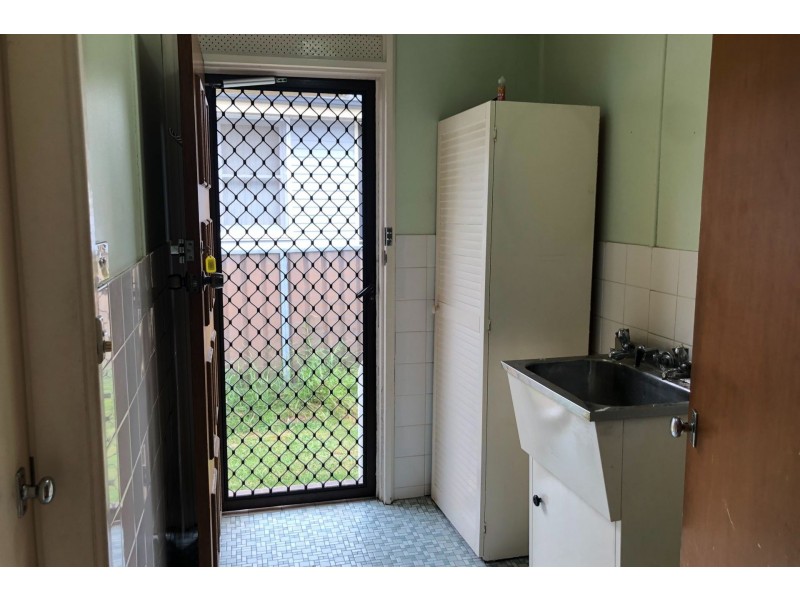27 Glenwari Street, Sadleir NSW 2168