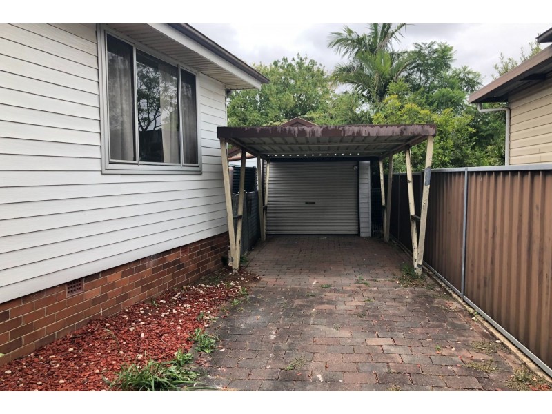 27 Glenwari Street, Sadleir NSW 2168